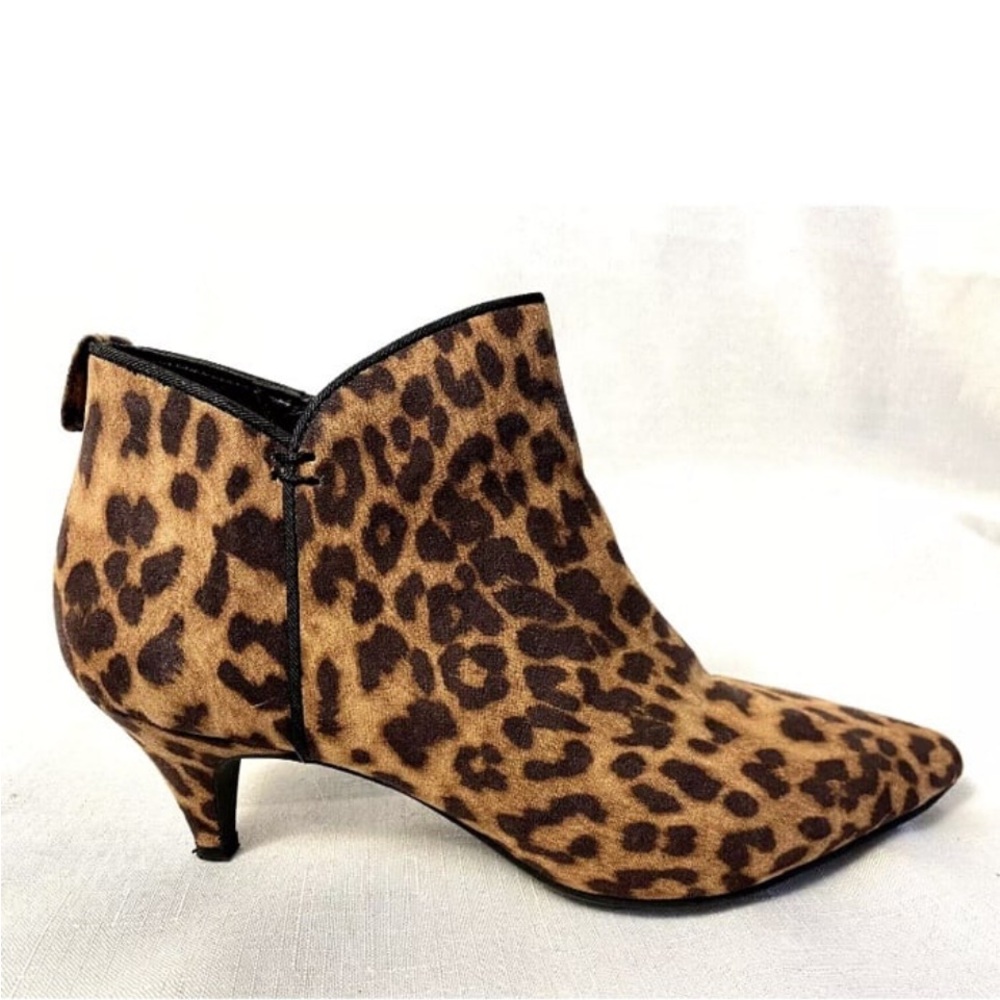 Leopard Ankle Booties Animal print by  Circus Sam Edelman new size 7